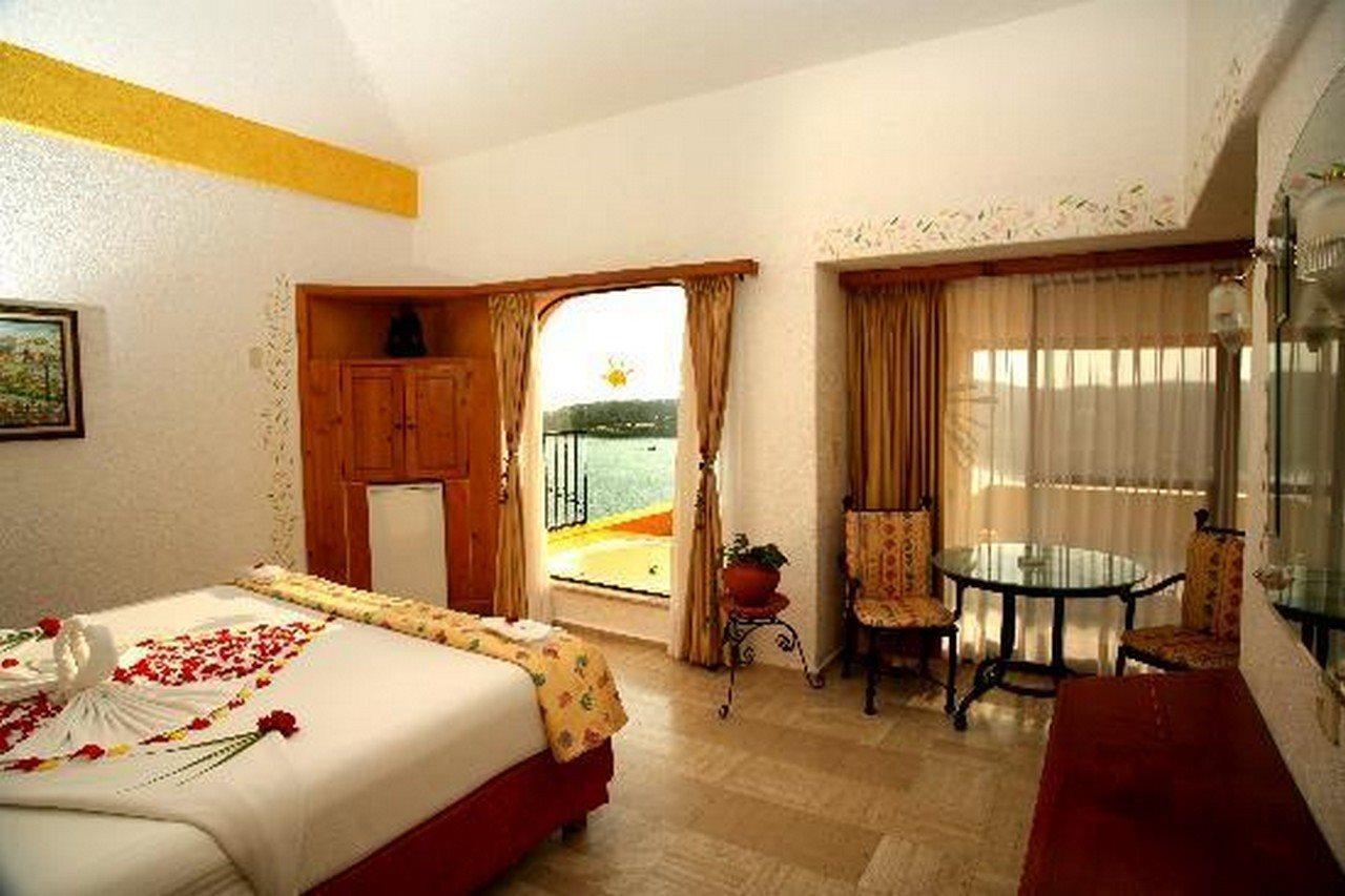 Casa Del Mar Hotel Huatulco Екстериор снимка