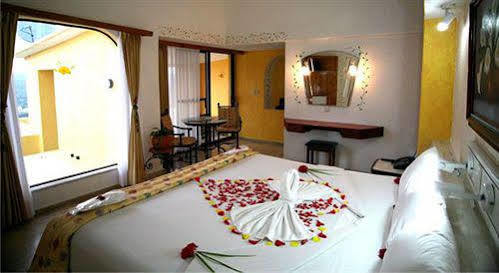 Casa Del Mar Hotel Huatulco Екстериор снимка